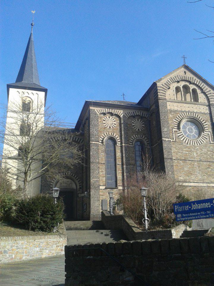 Sankt Arnulf, Nickenich